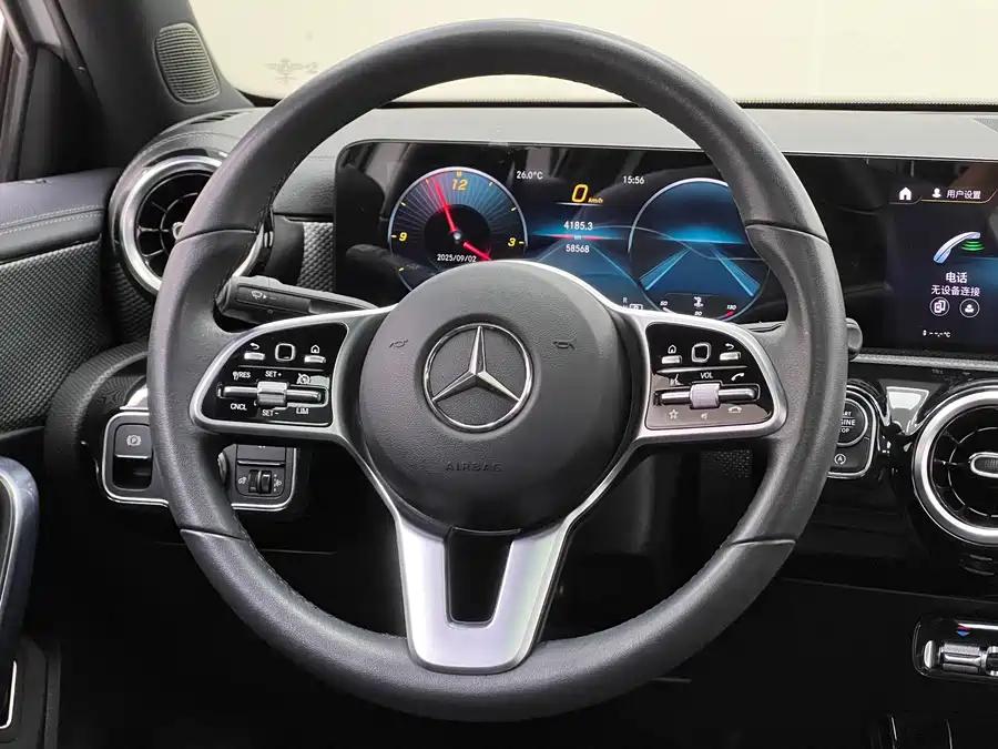 Mercedes-Benz A180L, 2021