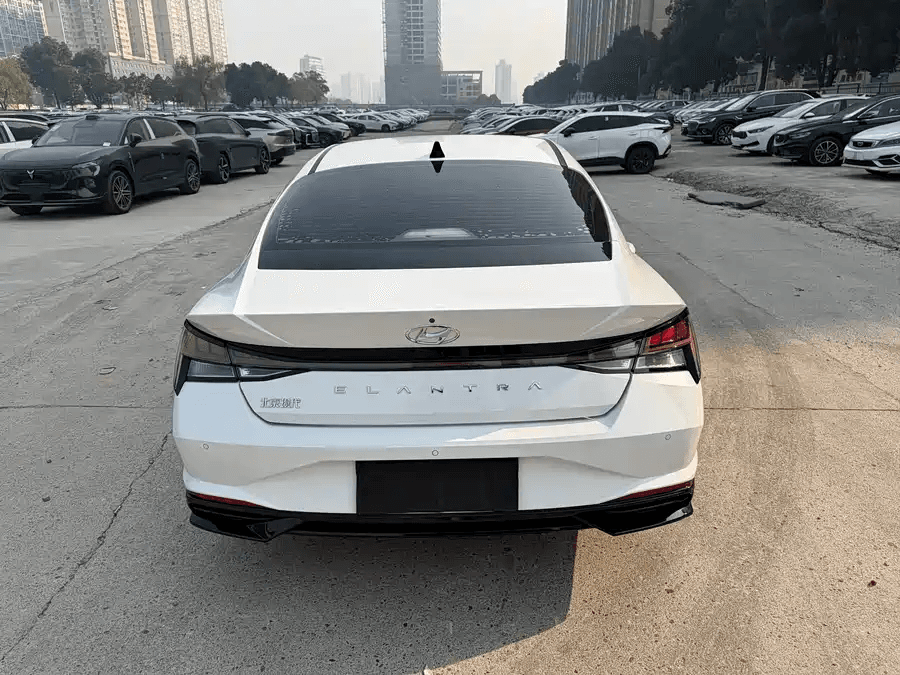 Hyundai Elantra, 2021