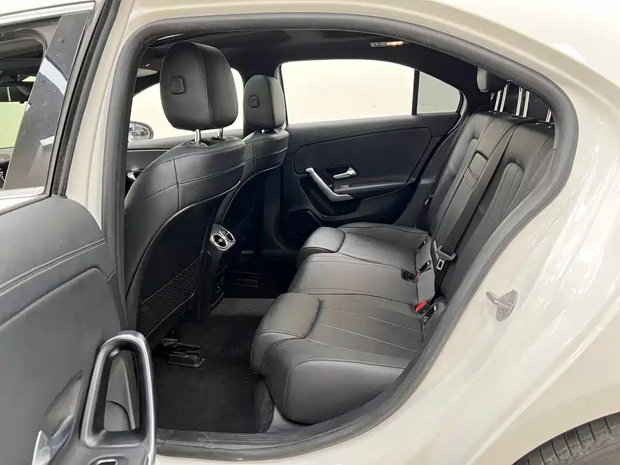 Mercedes-Benz A180L, 2021