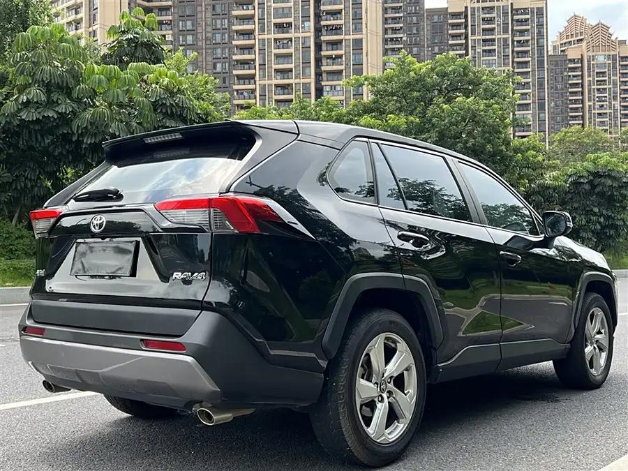 Toyota RAV4, 2021