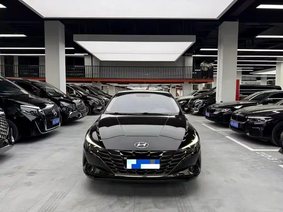 Hyundai Elantra, 2023