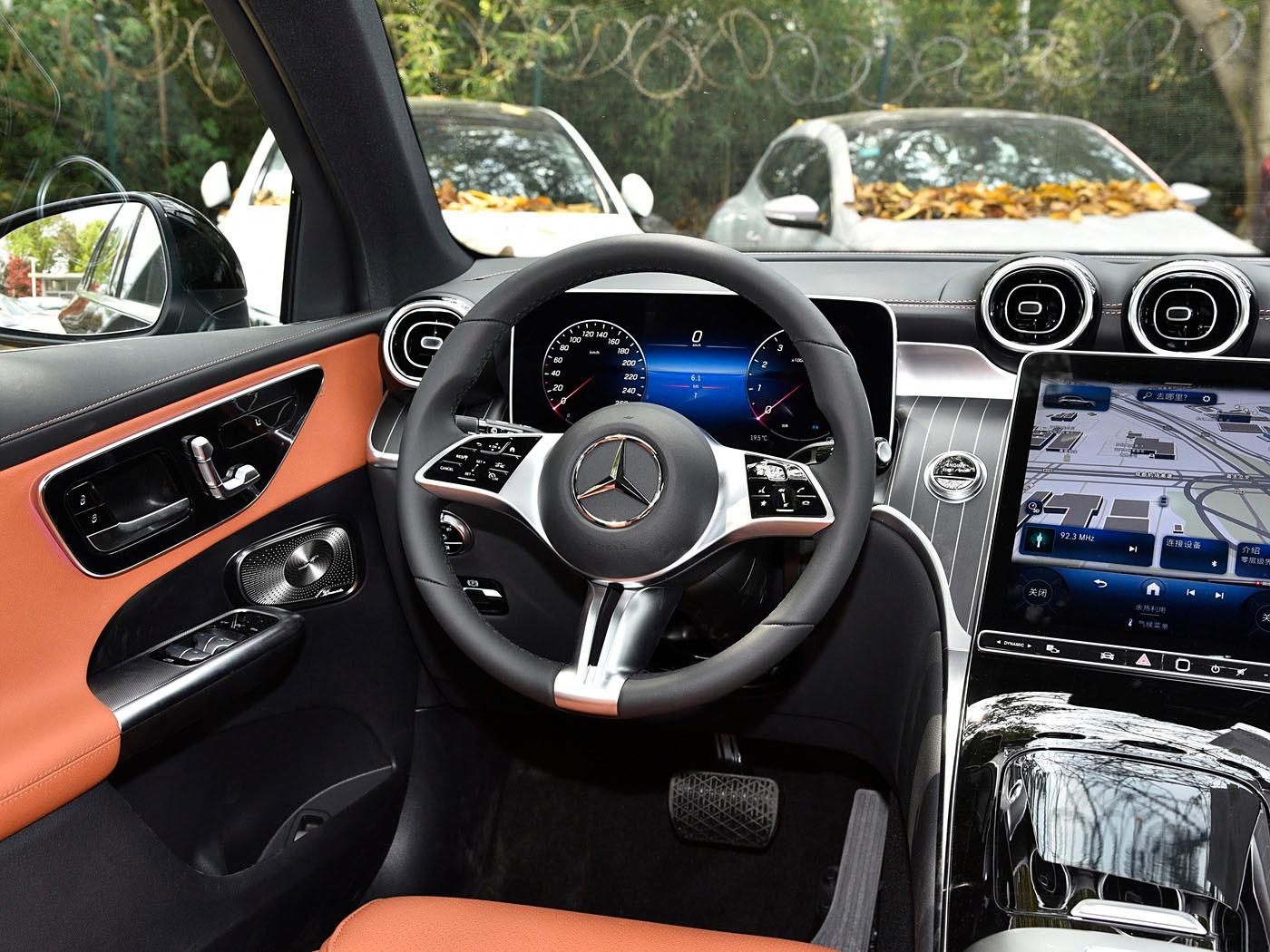 Mercedes-Benz GLC 260 L, 2024