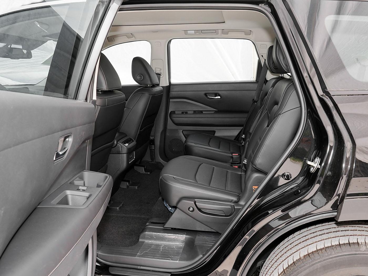 Nissan Pathfinder, 2025