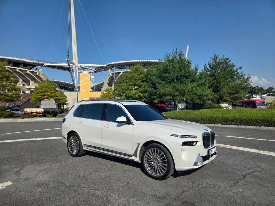 BMW X7, 2025