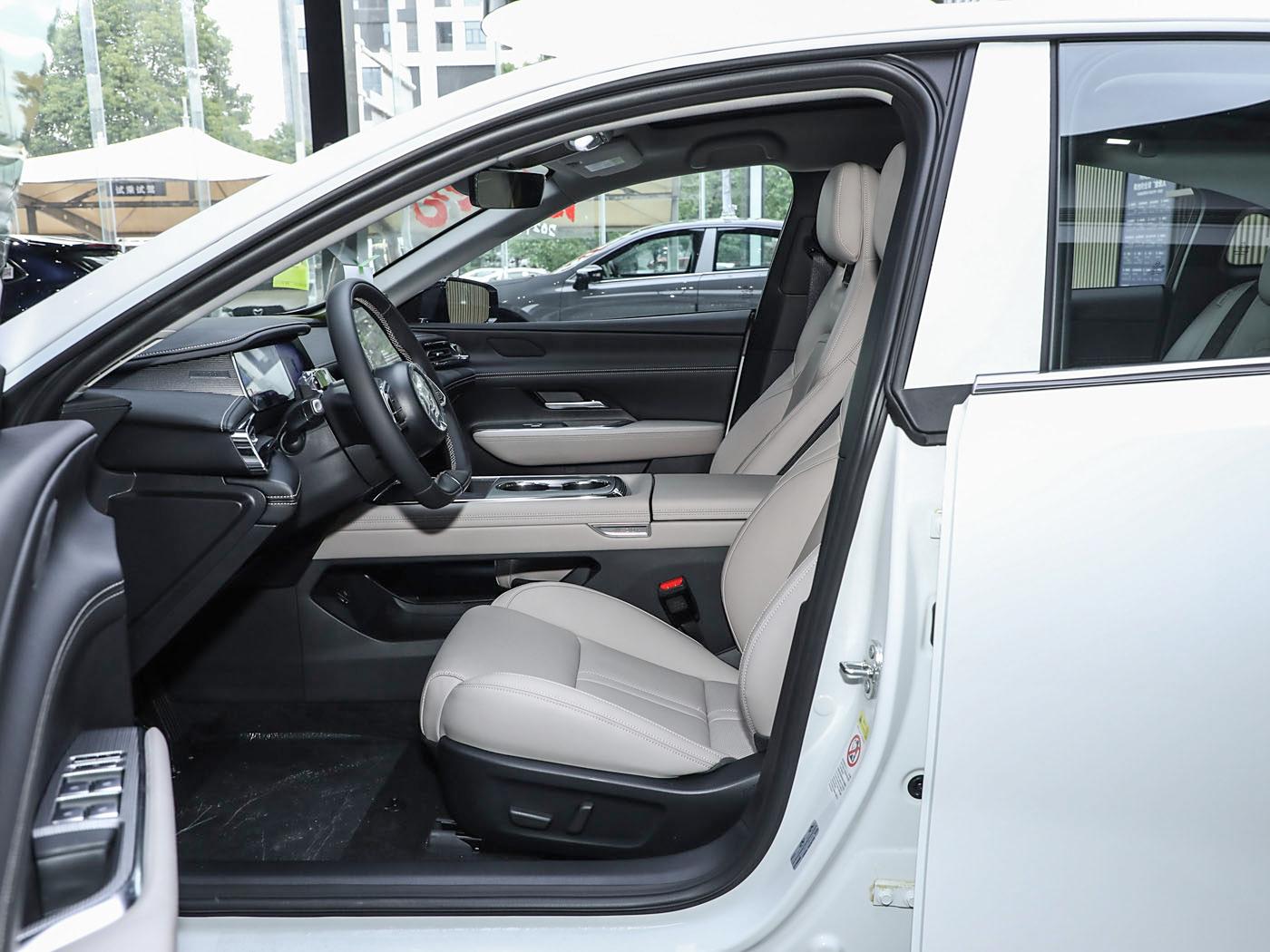 Mazda EZ-6, 2025
