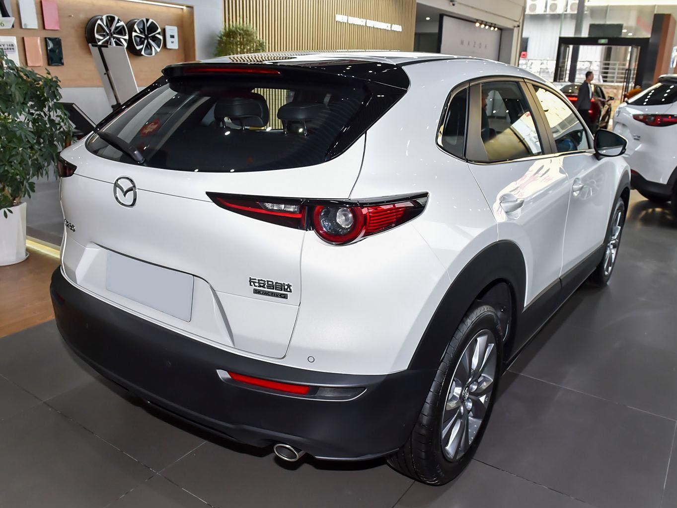 Mazda CX-30, 2025