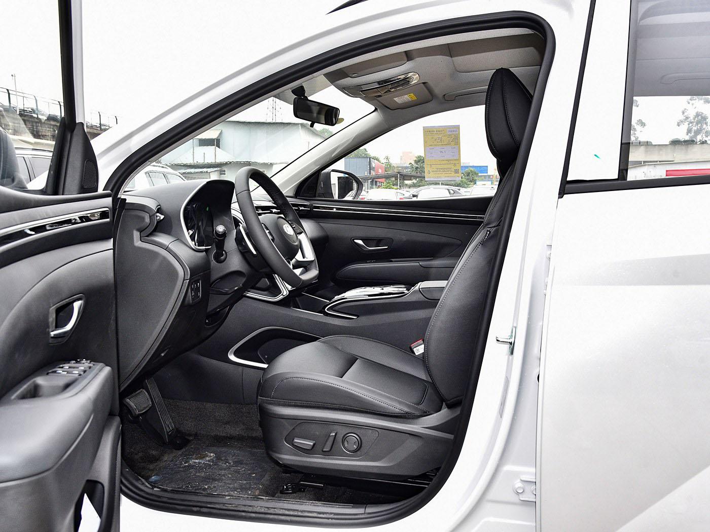 Hyundai Tucson L, 2025