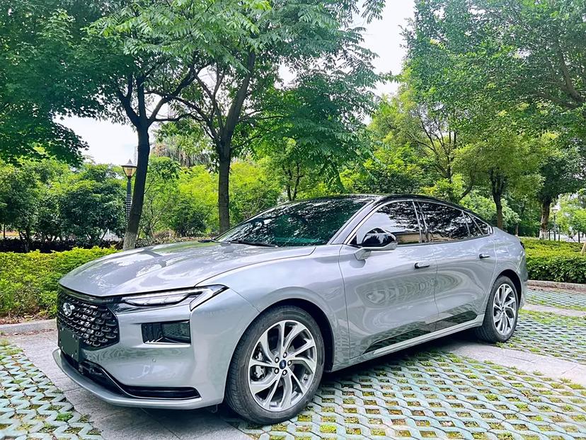 Купить Ford Mondeo 2024 года с пробегом новый