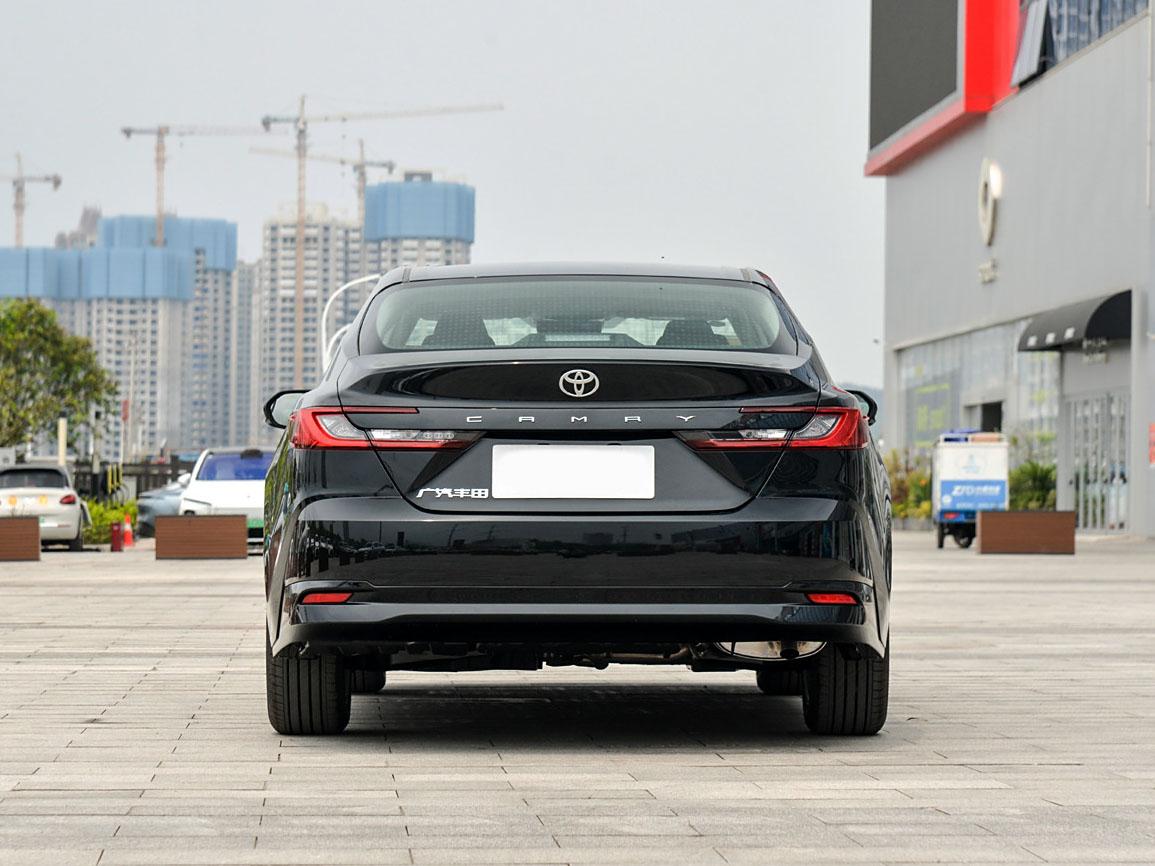 Toyota Camry, 2025
