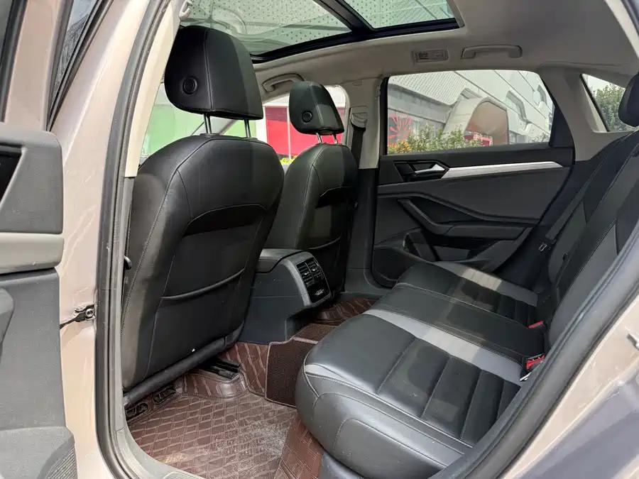 Volkswagen Sagitar, 2021